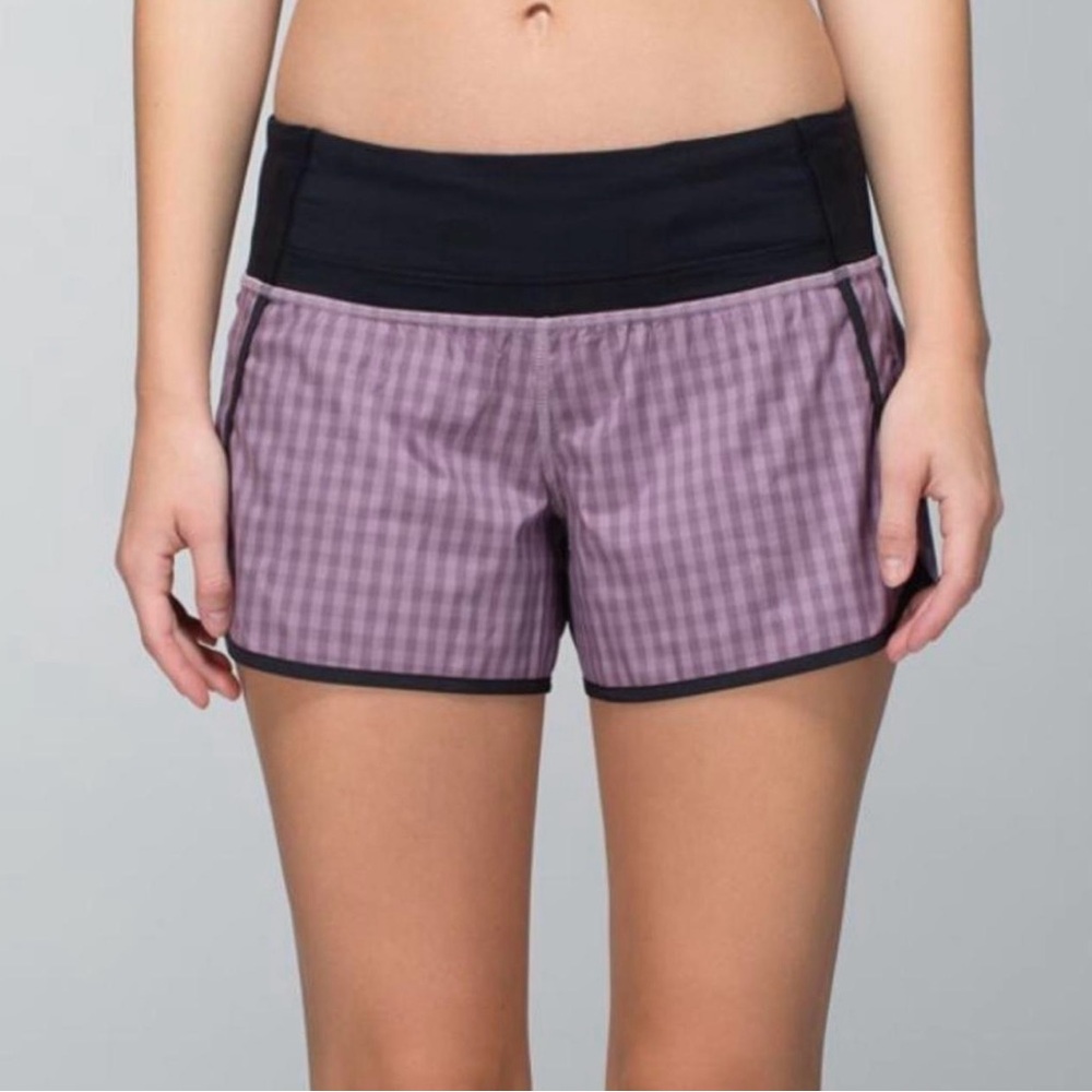 Lululemon gingham run times short